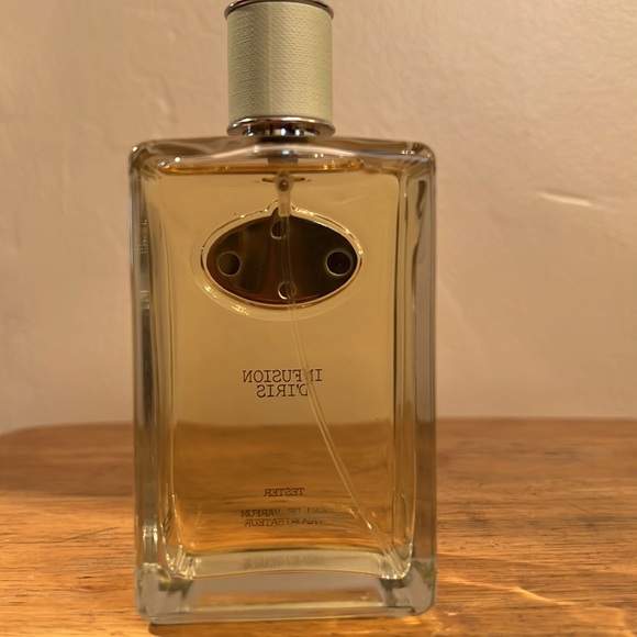 Prada Infusion D’Iris Eau De Parfum Vaporisateur - Picture 2 of 3